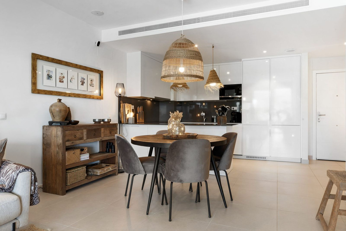 Apartment for sale in Estepona