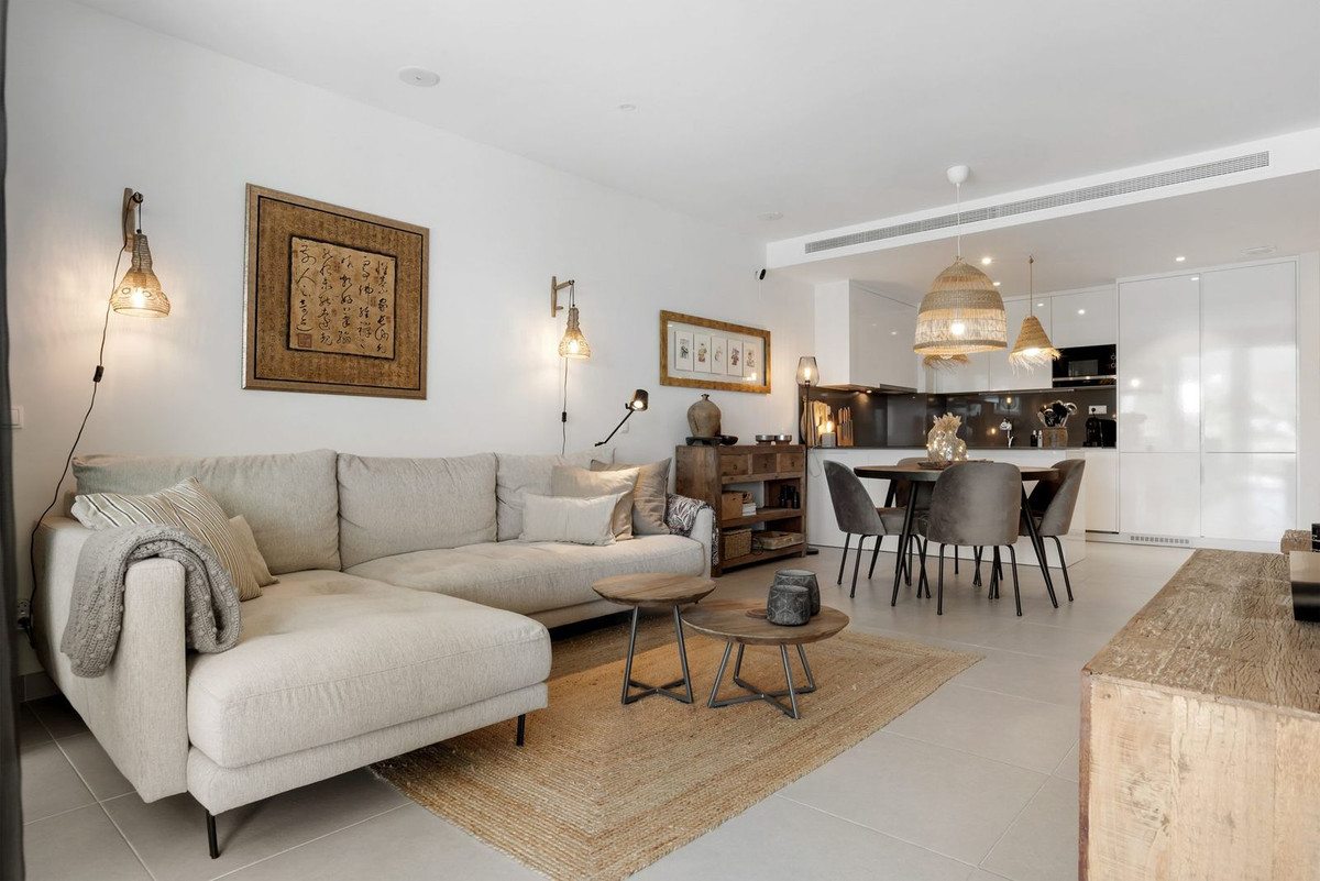 Apartment for sale in Estepona