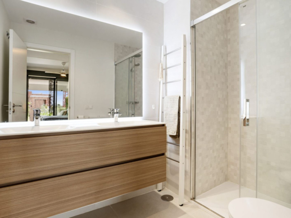 Apartment for sale in Estepona