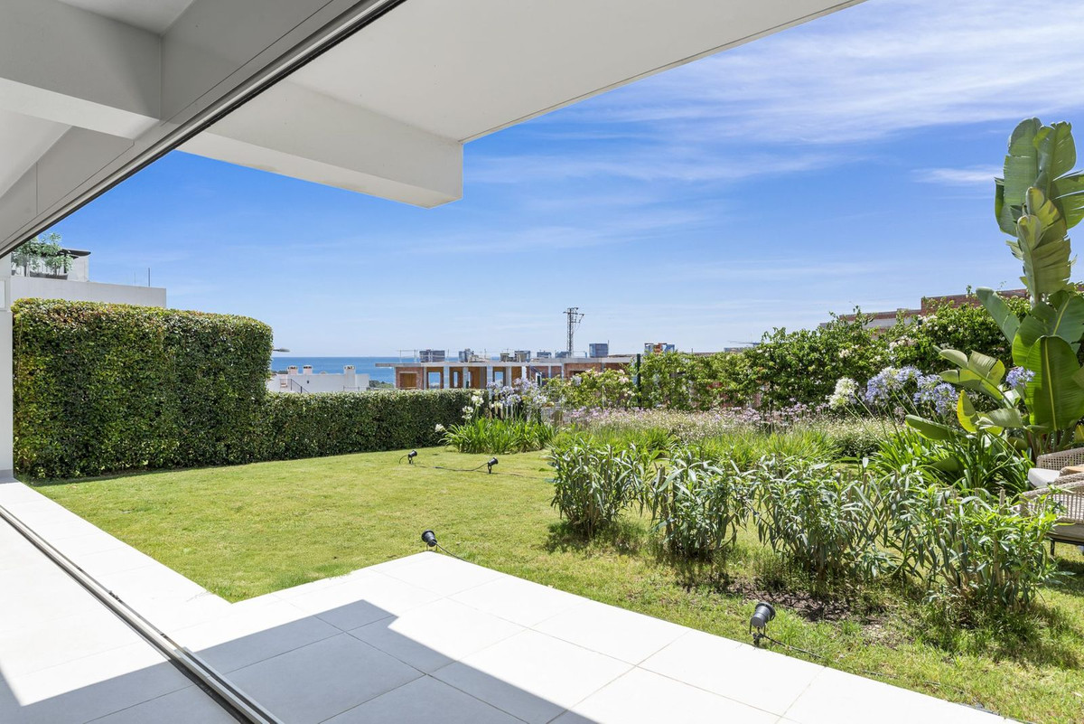 Apartment for sale in Estepona