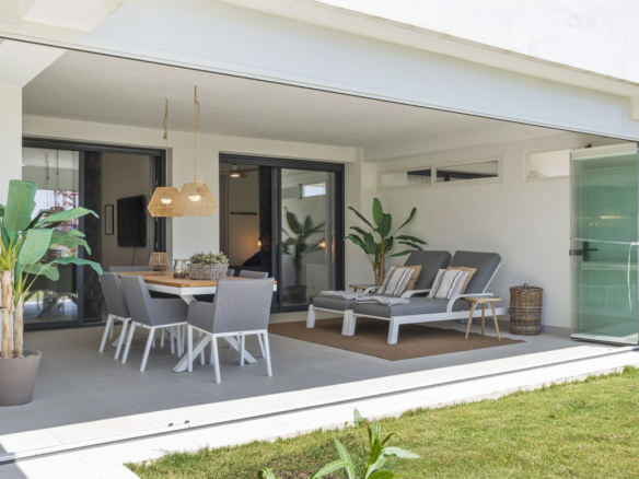 Apartment for sale in Estepona