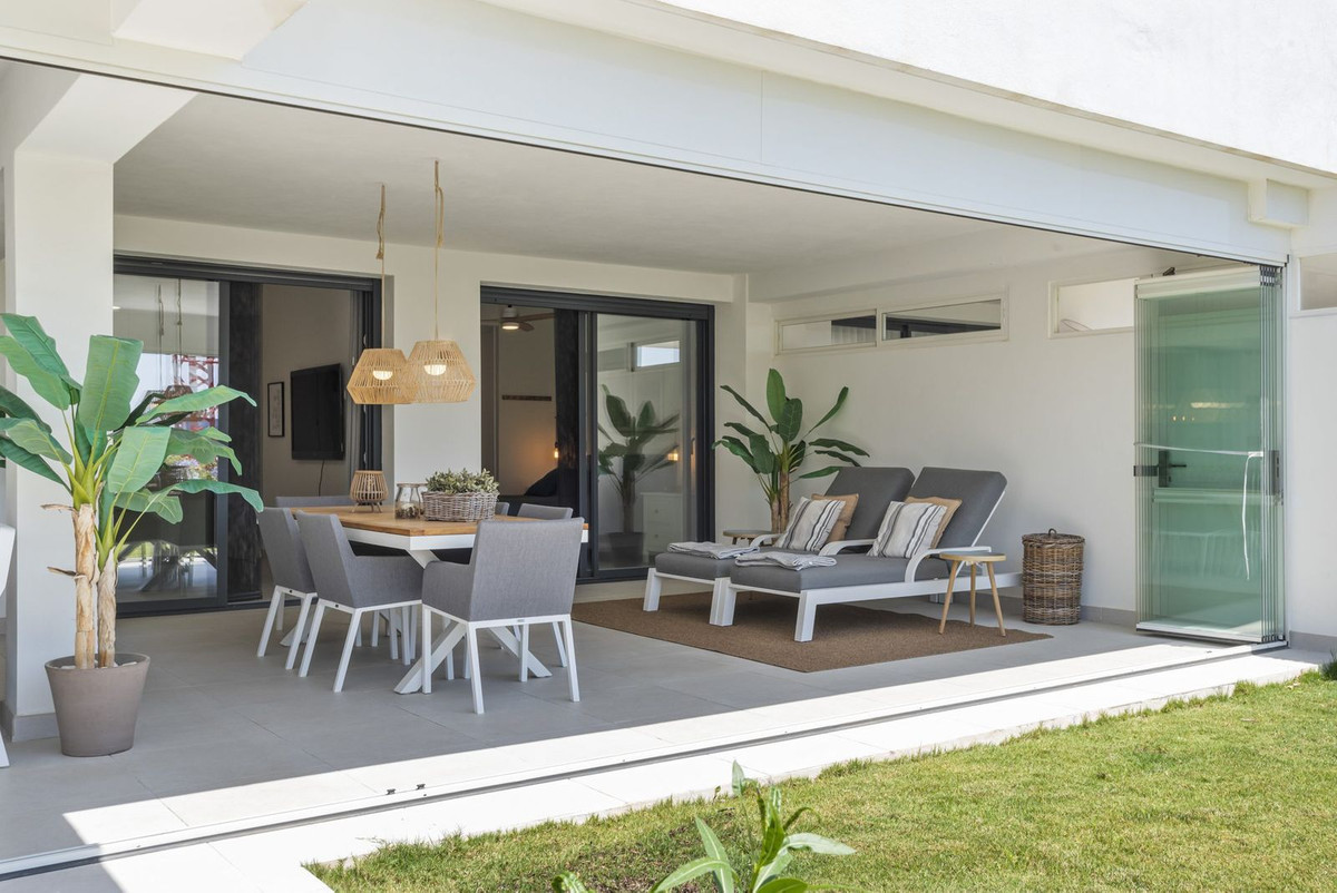 Apartment for sale in Estepona