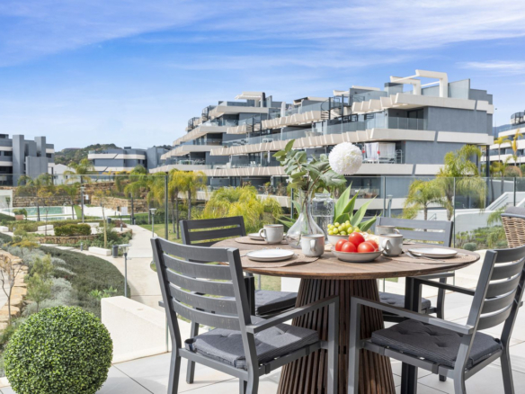 Apartment for sale in Estepona