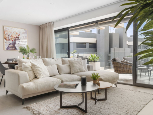 Apartment for sale in Estepona