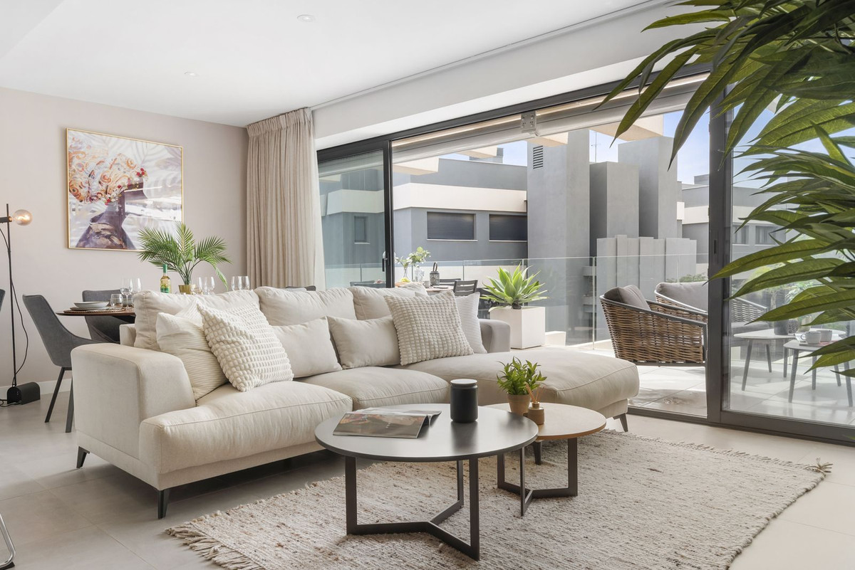 Apartment for sale in Estepona