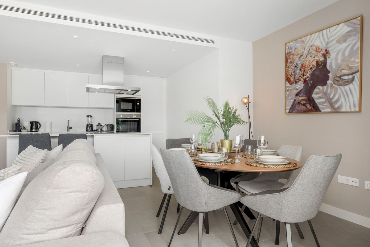 Apartment for sale in Estepona