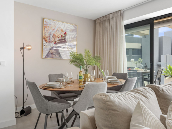 Apartment for sale in Estepona