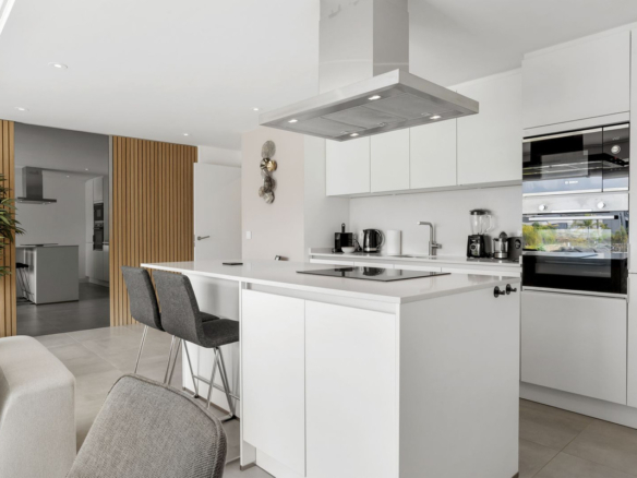 Apartment for sale in Estepona