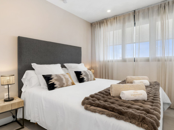 Apartment for sale in Estepona