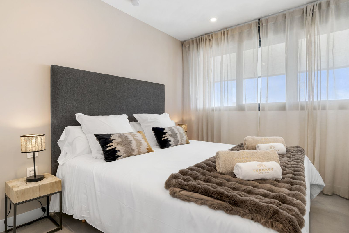 Apartment for sale in Estepona