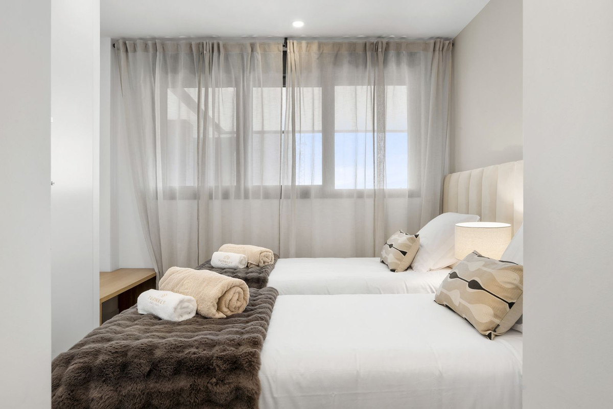 Apartment for sale in Estepona