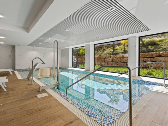 Apartment for sale in Estepona