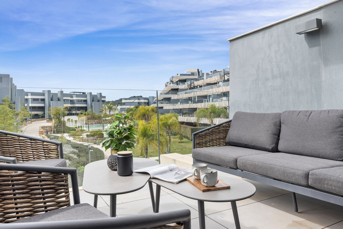 Apartment for sale in Estepona