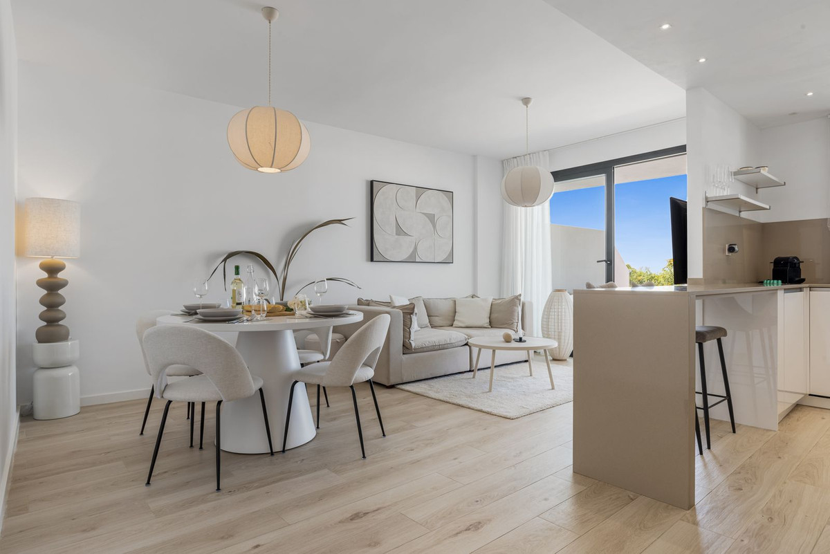 Apartment for sale in Estepona