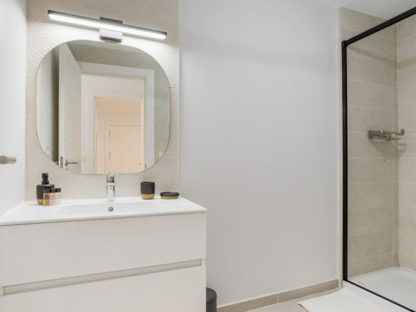 Apartment for sale in Estepona