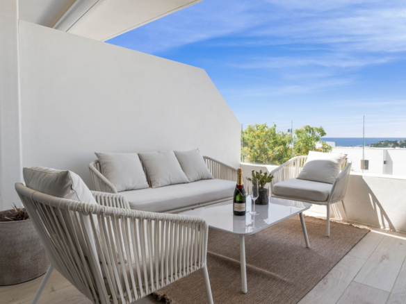 Apartment for sale in Estepona