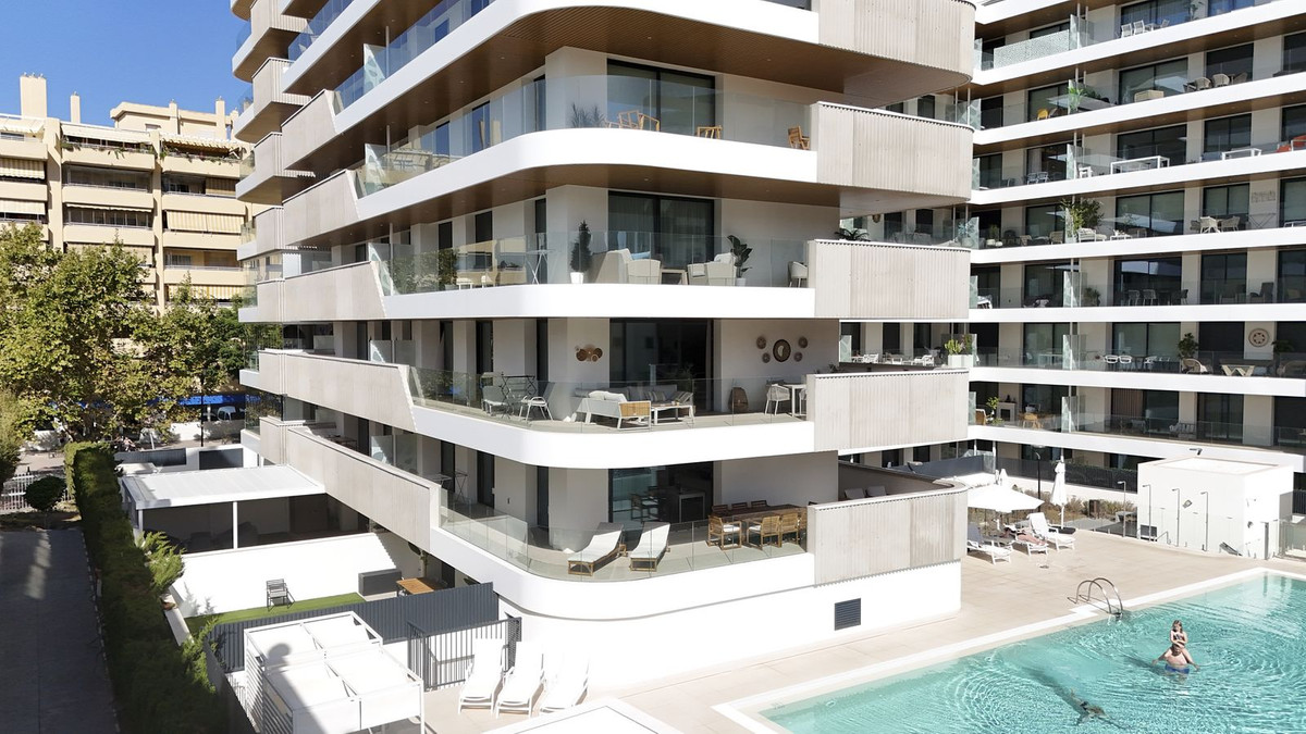 Apartment-in-Fuengirola-Ref-R5481622 Apartment for sale in Fuengirola