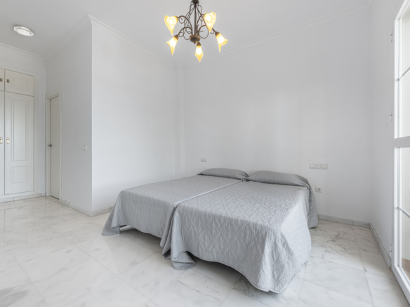 Apartment for sale in Manilva