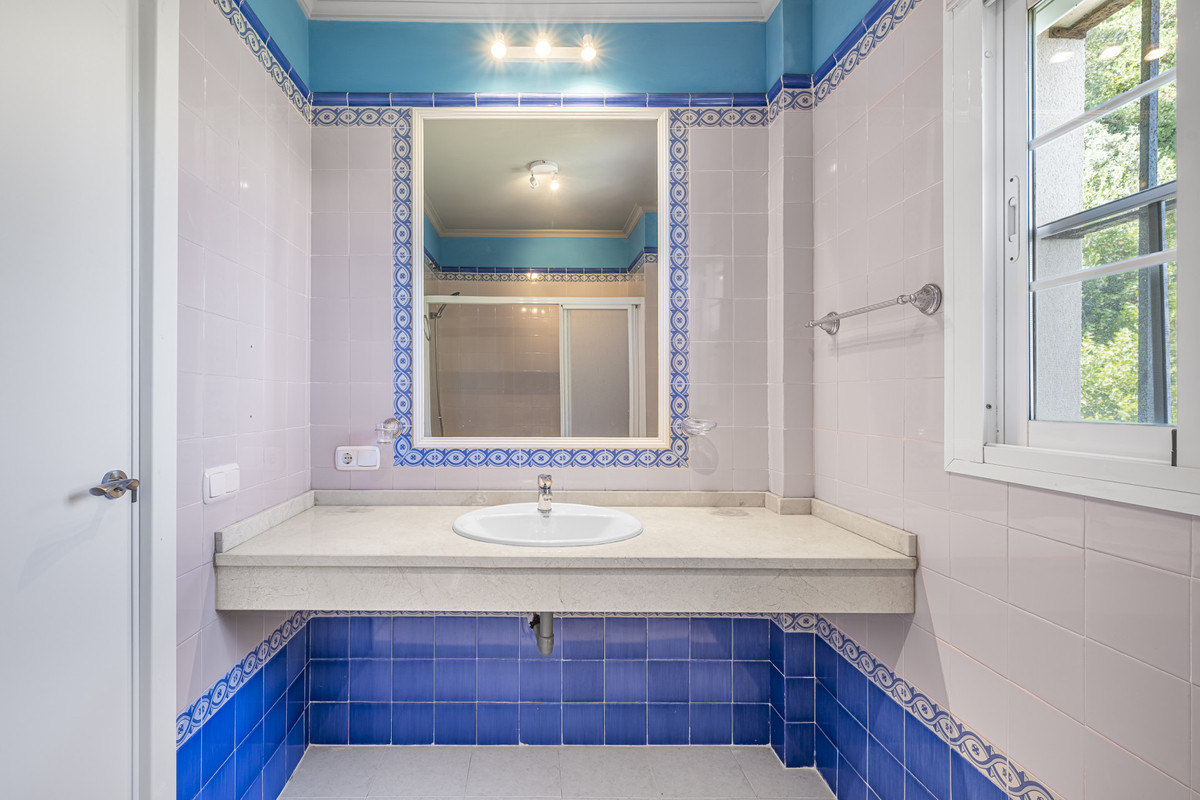 Apartment for sale in Manilva