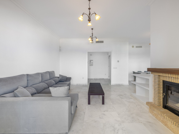 Apartment for sale in Manilva