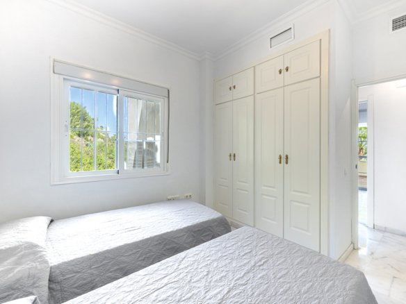 Apartment for sale in Manilva
