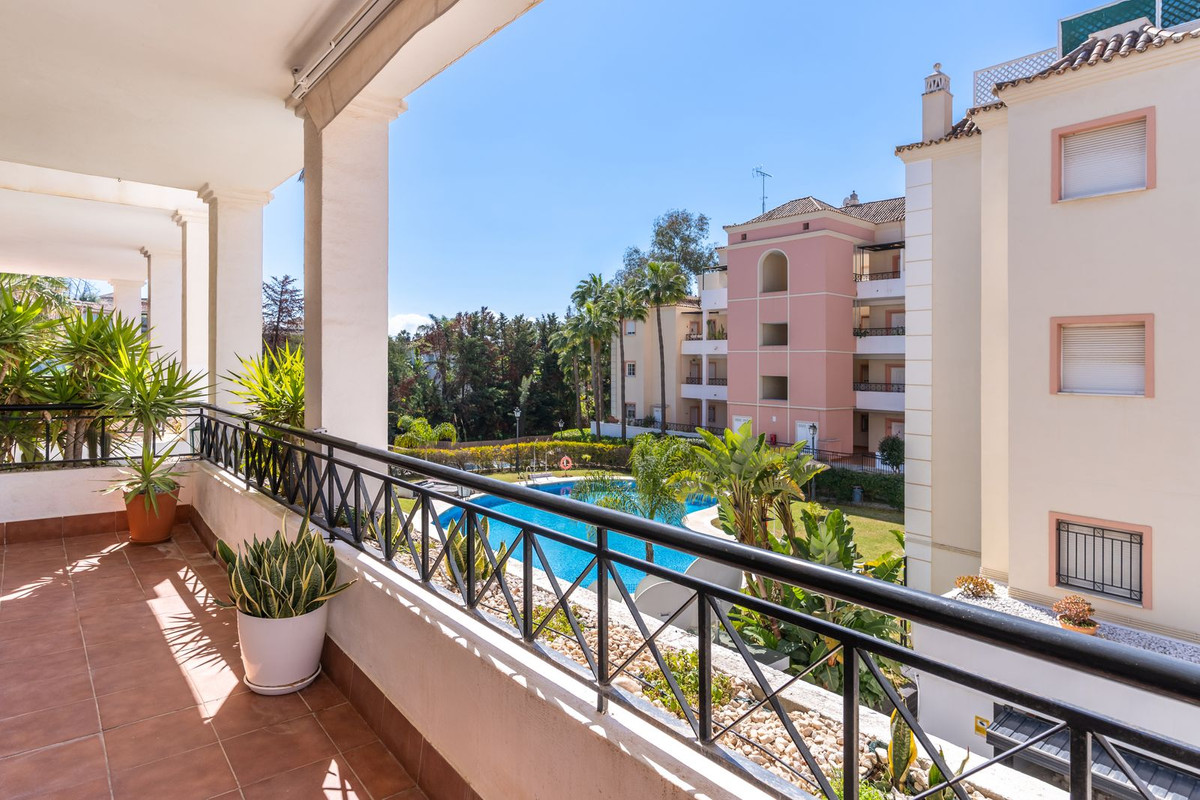 Apartment-in-Marbella-Ref-R5347081 Apartment for sale in Marbella