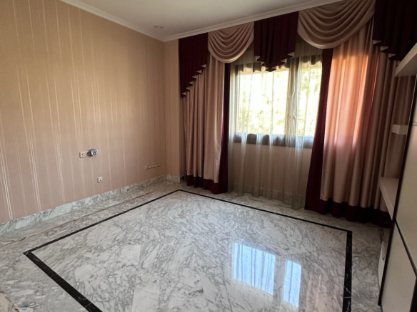 Apartment for sale in Marbella