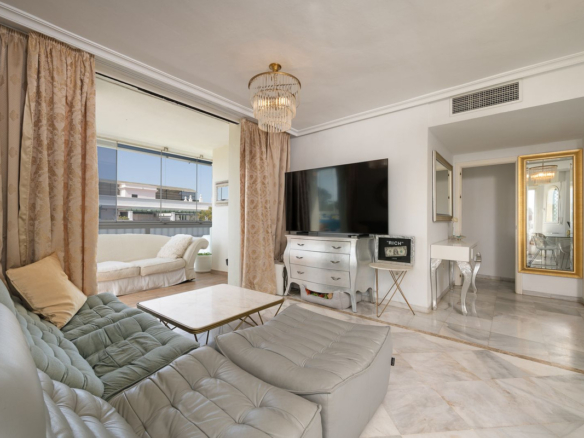 Apartment for sale in Marbella