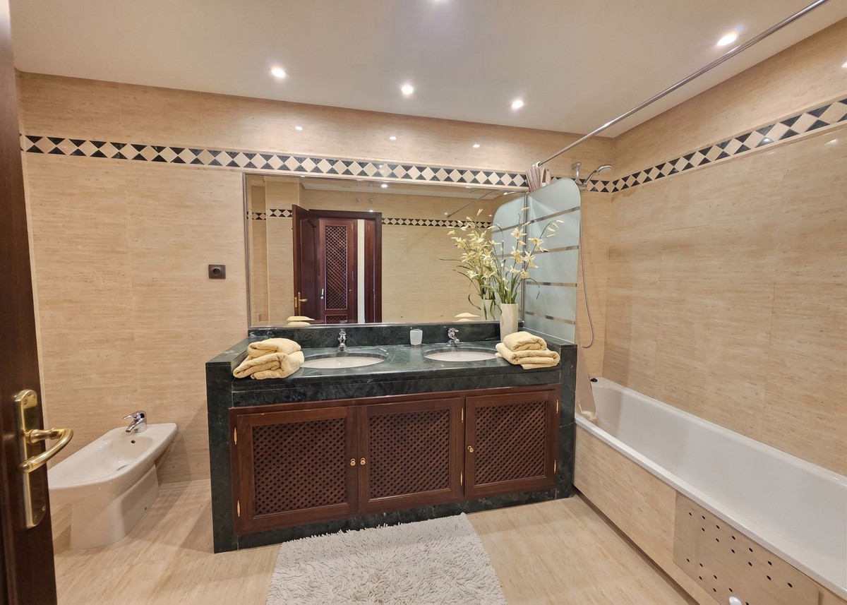 Apartment for sale in Marbella
