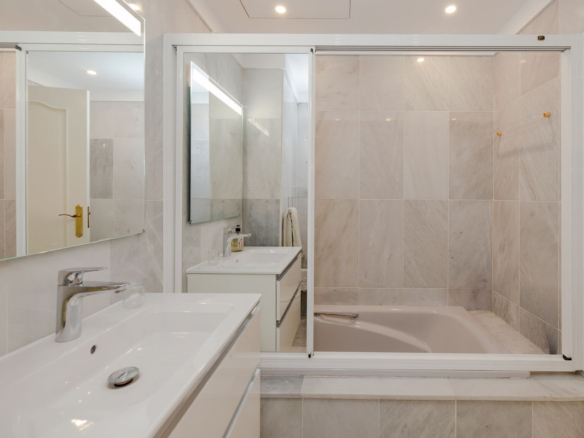 Apartment for sale in Marbella