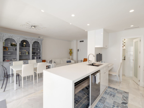 Apartment for sale in Marbella
