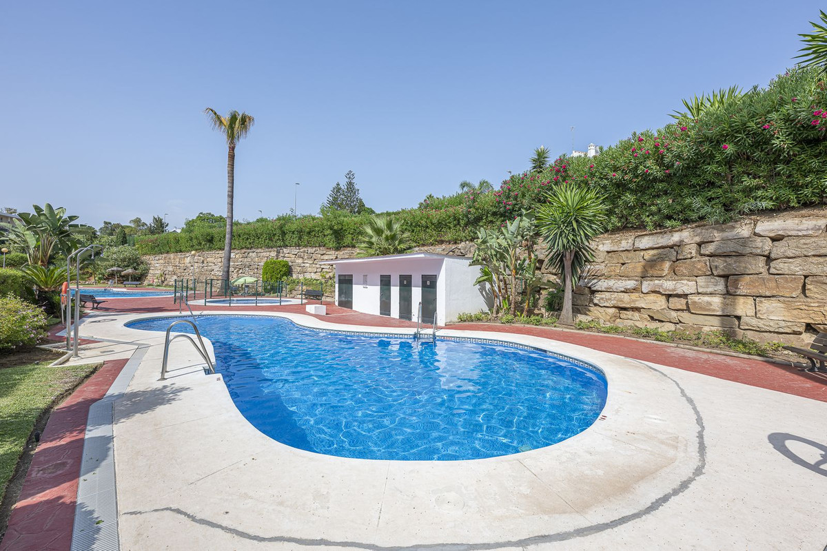 Apartment-in-Marbella-Ref-R5498821 Apartment for sale in Marbella
