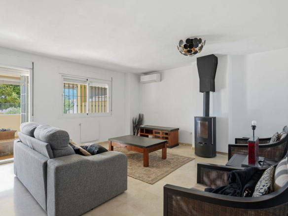 Apartment for sale in Mijas