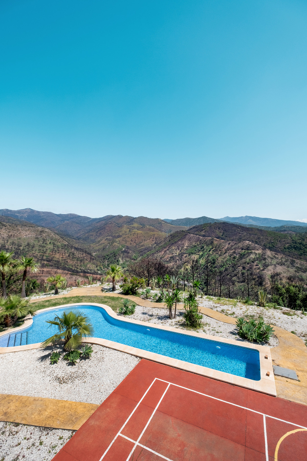 Finca for sale in Estepona