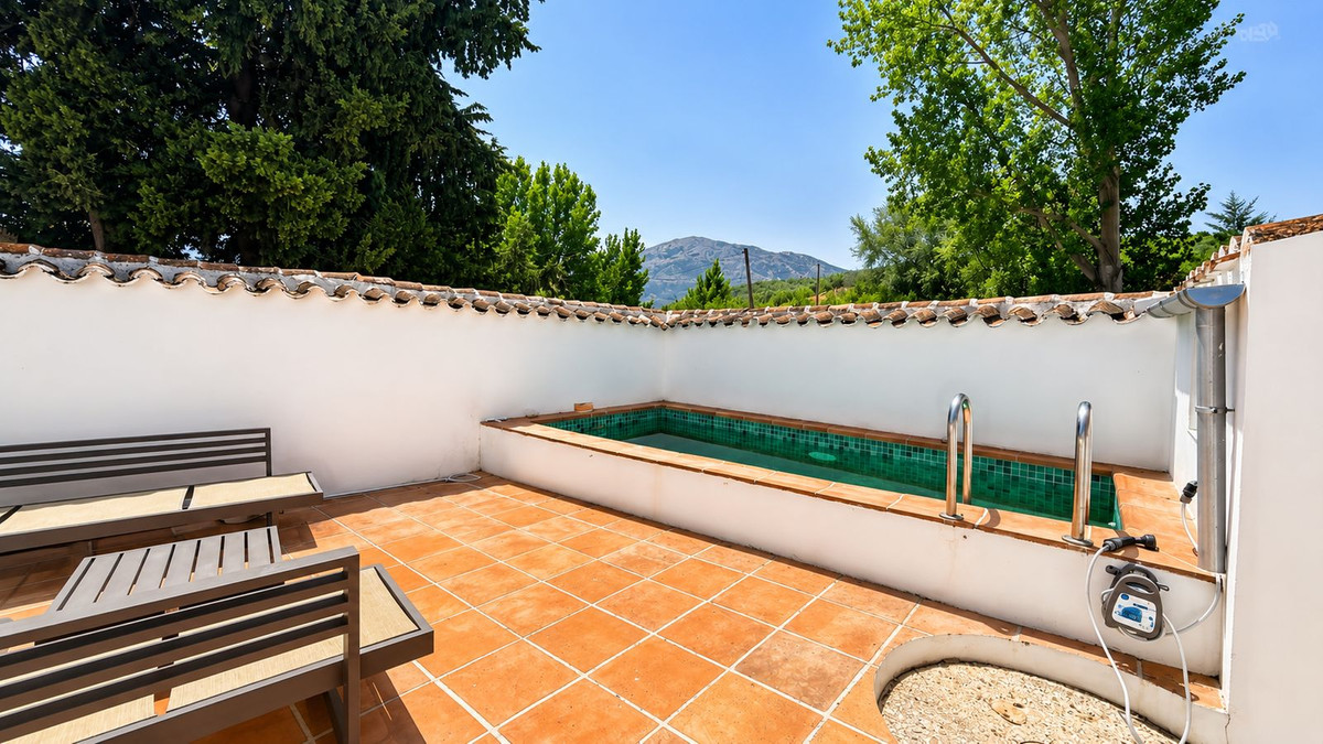 Finca for sale in Villanueva del Rosario