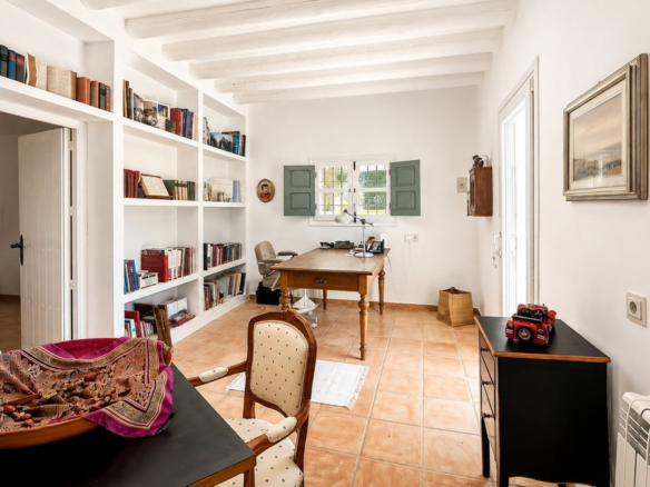 Finca for sale in Villanueva del Rosario