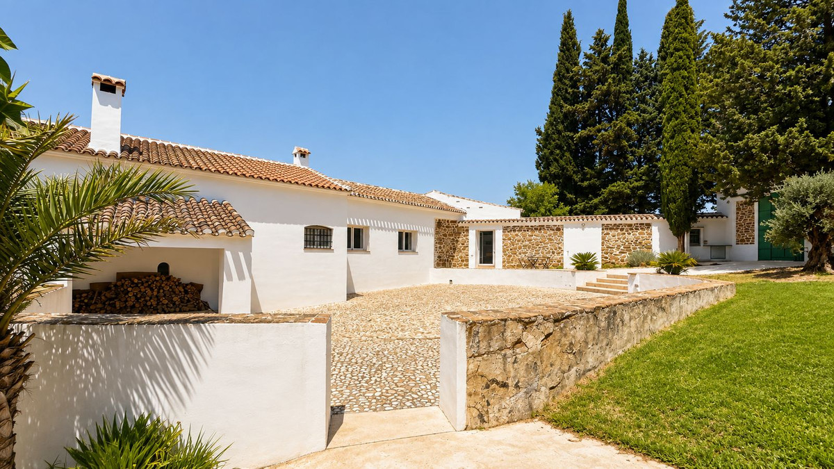 Finca for sale in Villanueva del Rosario
