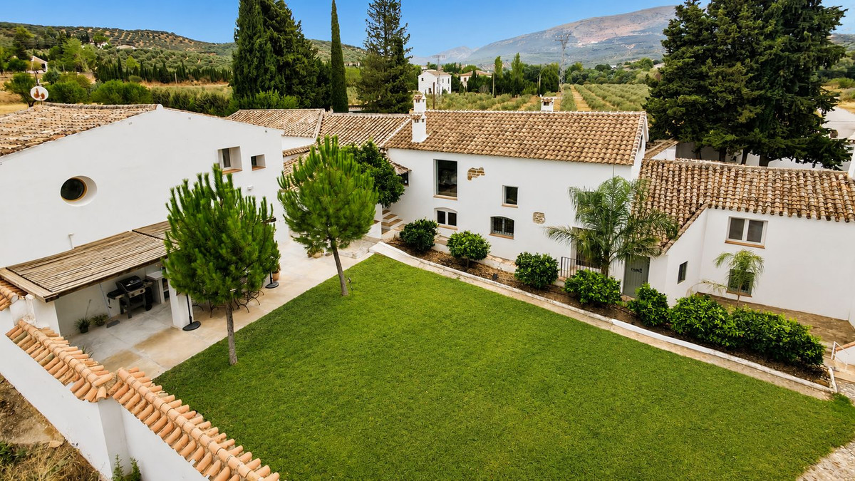 Finca for sale in Villanueva del Rosario