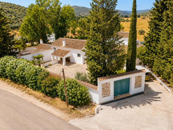 Finca for sale in Villanueva del Rosario