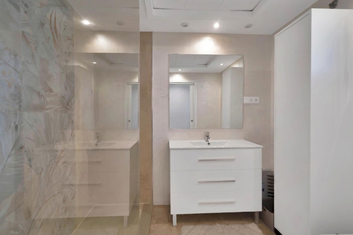 Penthouse for sale in Casares