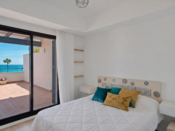 Penthouse for sale in Casares