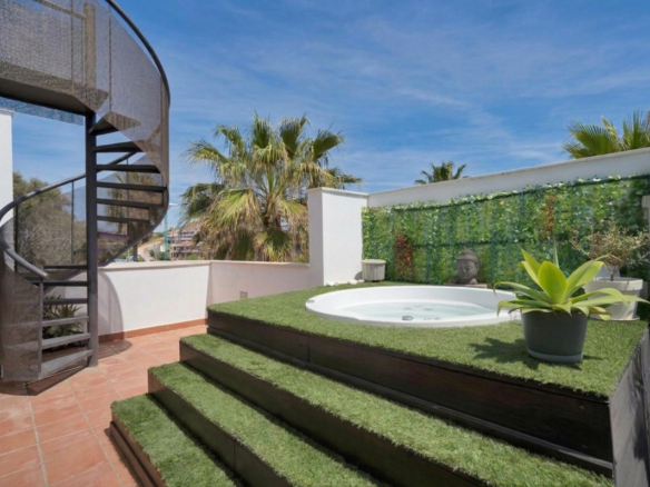 Penthouse for sale in Casares