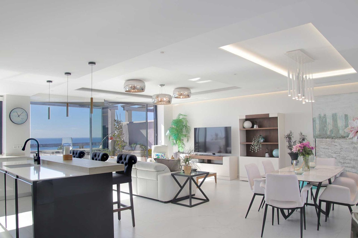 Penthouse for sale in Casares