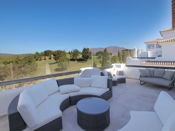 Penthouse for sale in Casares