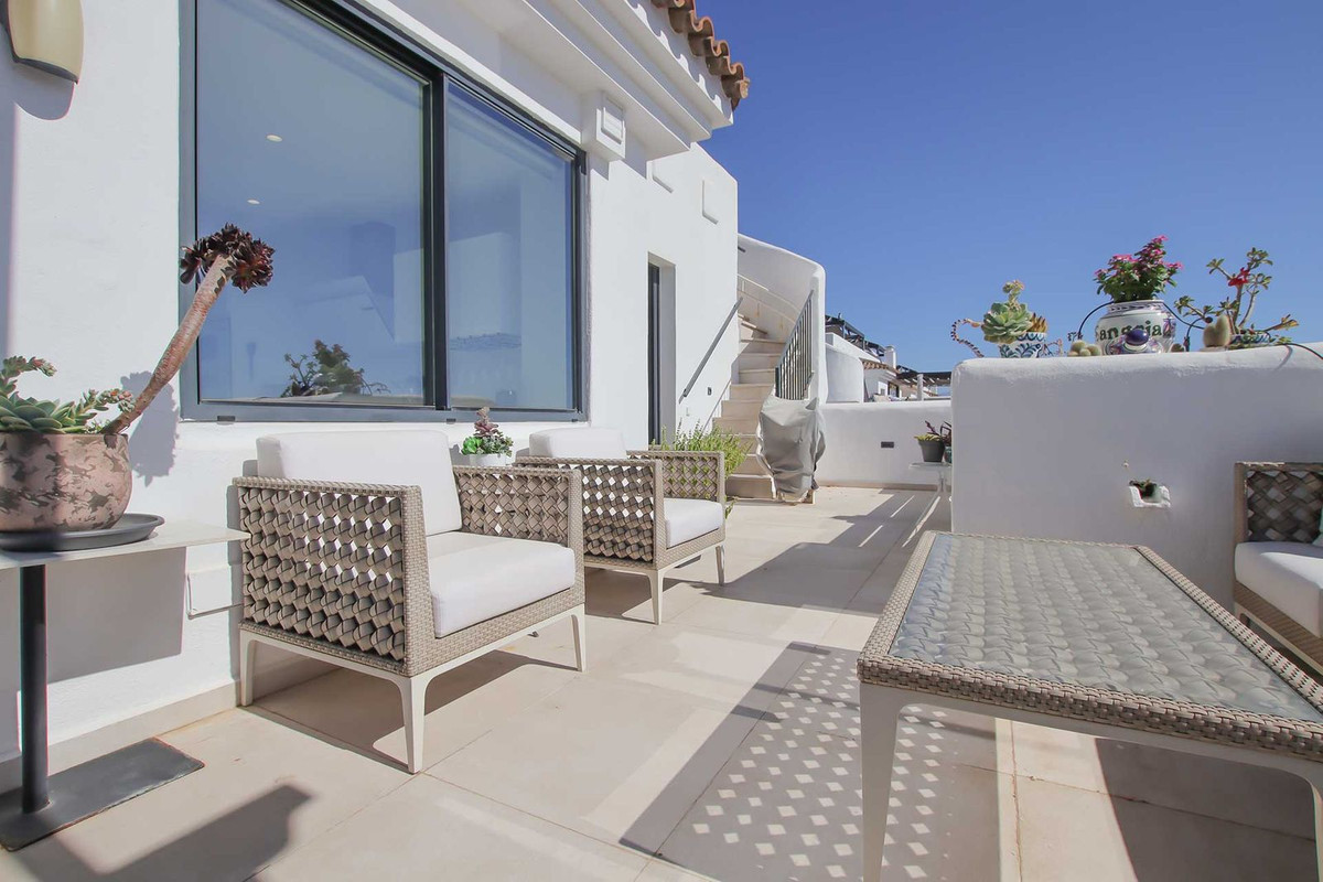 Penthouse for sale in Casares