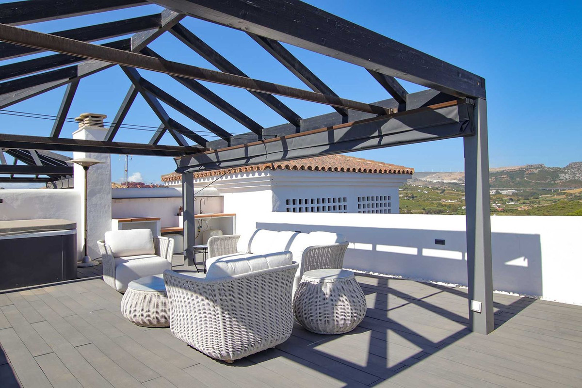 Penthouse for sale in Casares