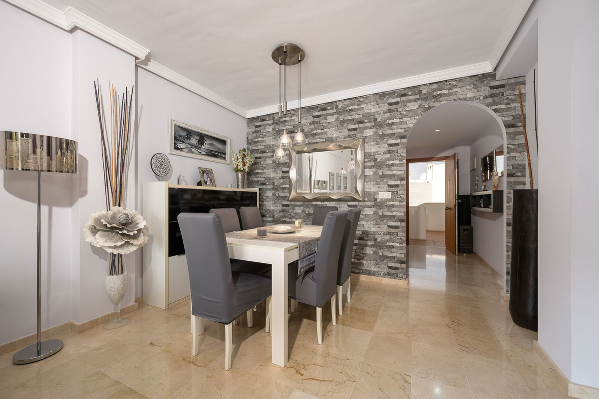 Penthouse for sale in El Paraiso