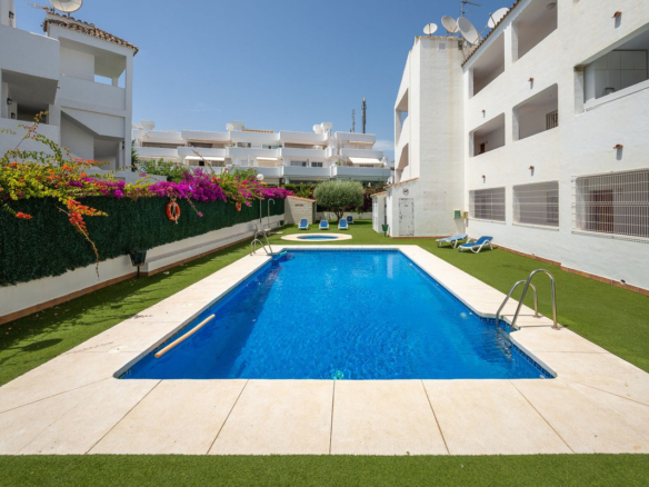 Penthouse for sale in El Paraiso