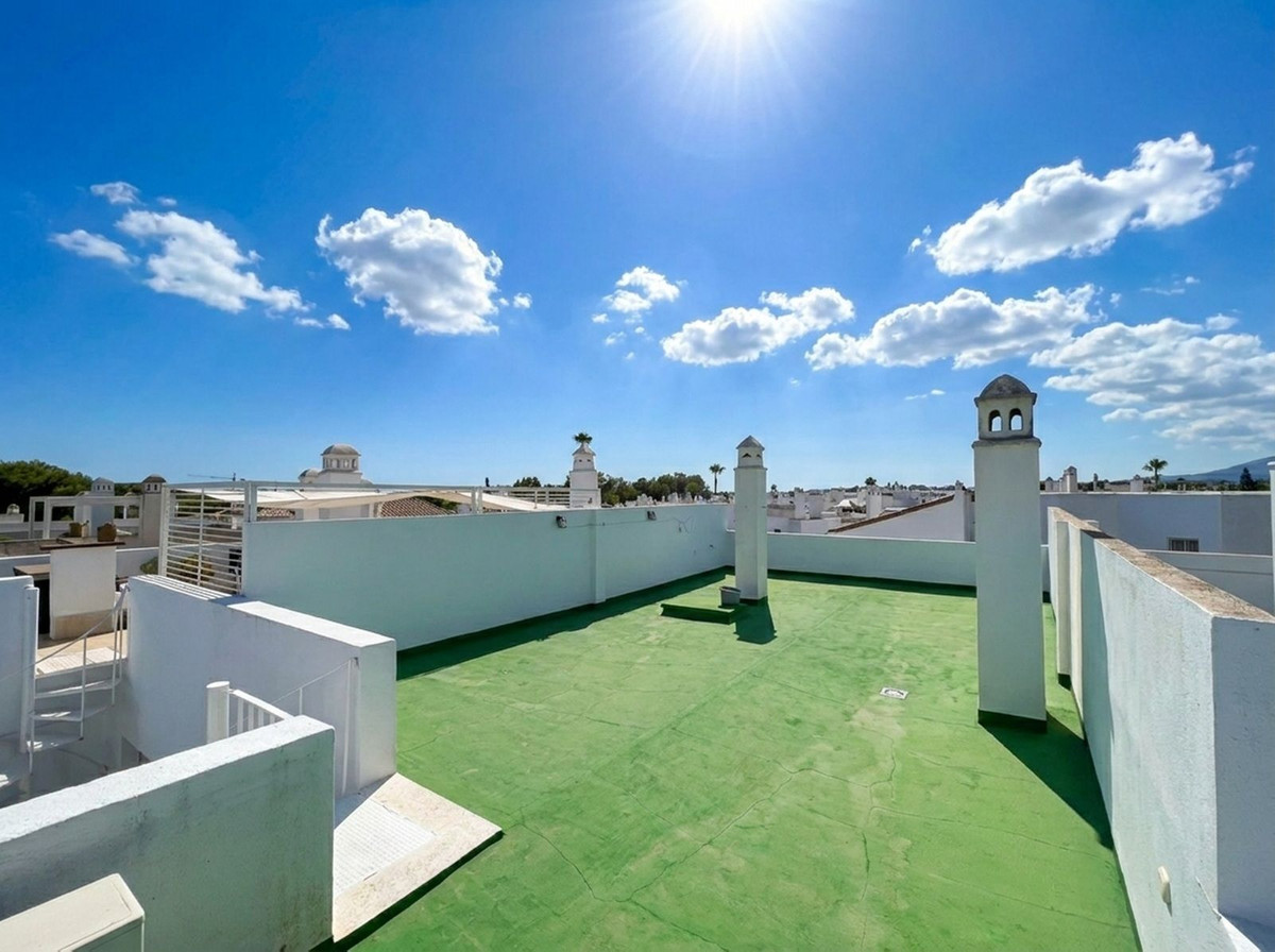Penthouse for sale in El Paraiso