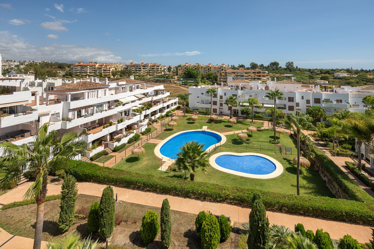 Penthouse for sale in Estepona
